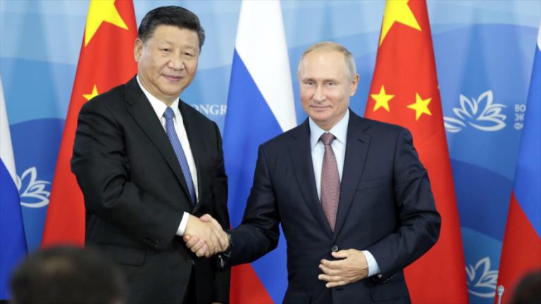 Rusia Vs China
