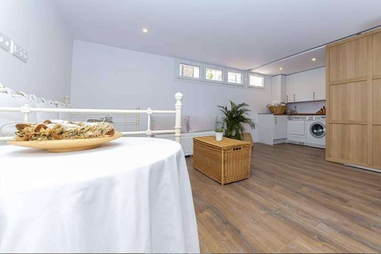 Img C 62165e90c