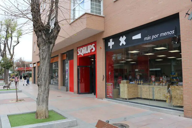 Fachada Sqrups