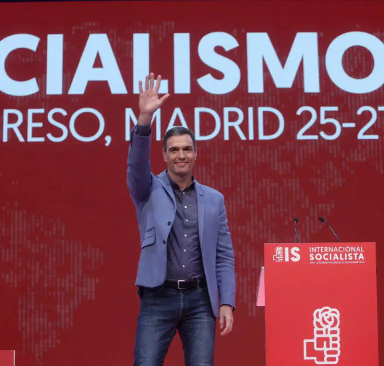 Europapress 4838900 Presidente Gobierno Pedro Sanchez Saluda Proclamacion Presidente