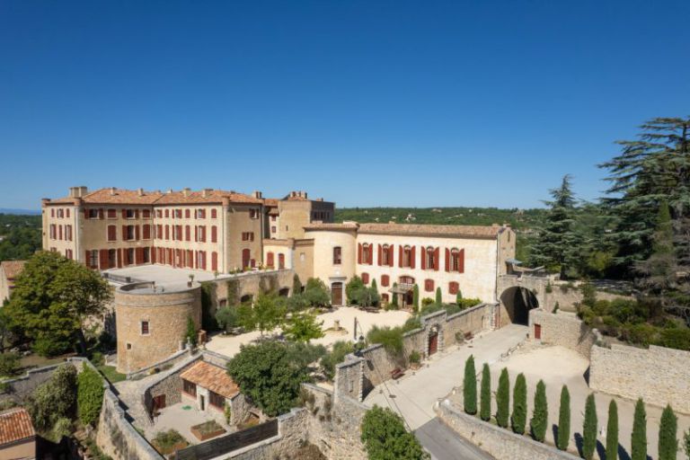 Chateau De La Verdiere C Engel Volkers Market Center Cote Dazur