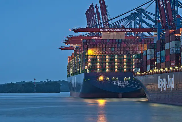 Port 6670684