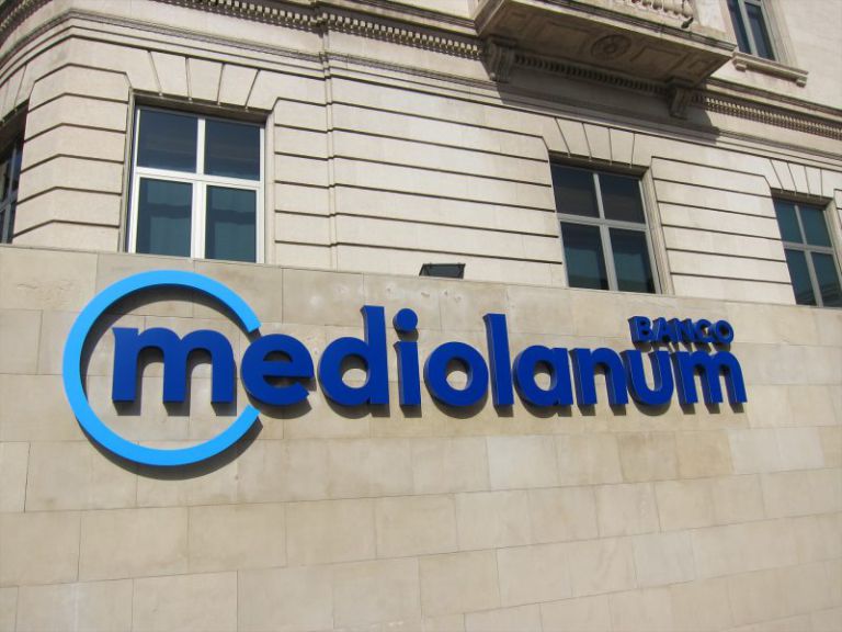 Europapress 1408411 Banco Mediolanum Traslada Domicilio Social Barcelona Valencia