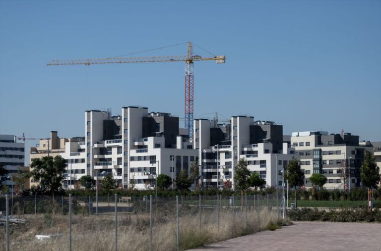 Europapress 4037830 Grua Zona Construccion Edificios 27 Octubre 2021 Madrid Espana Sector