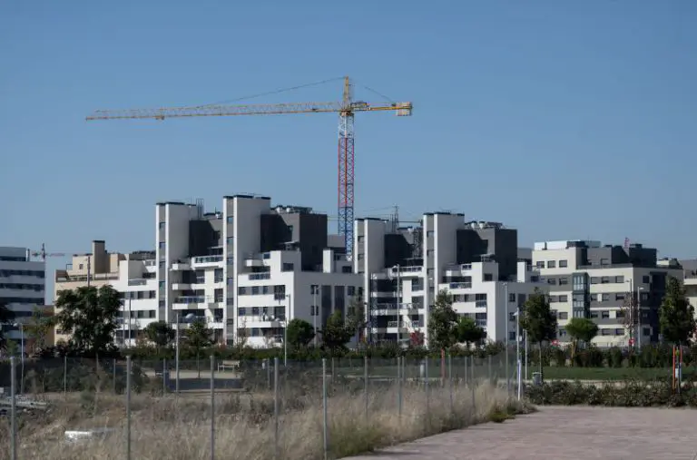 Europapress 4037830 Grua Zona Construccion Edificios 27 Octubre 2021 Madrid Espana Sector