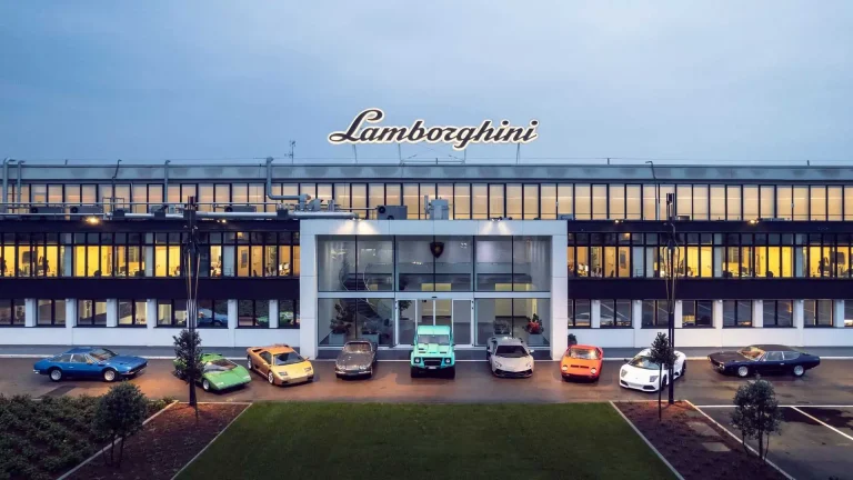 Lamborghini Factory Evolution