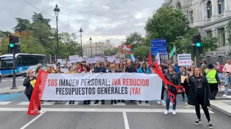 Europapress 4766524 Manifestacion Sector Peluqueria Imagen Personal