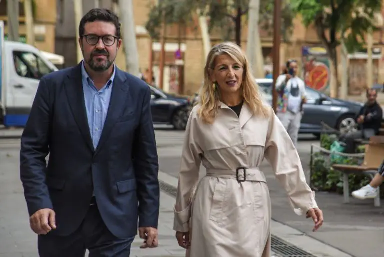 Europapress 6221276 Vicepresidenta Segunda Gobierno Ministra Trabajo Yolanda Diaz Secretario