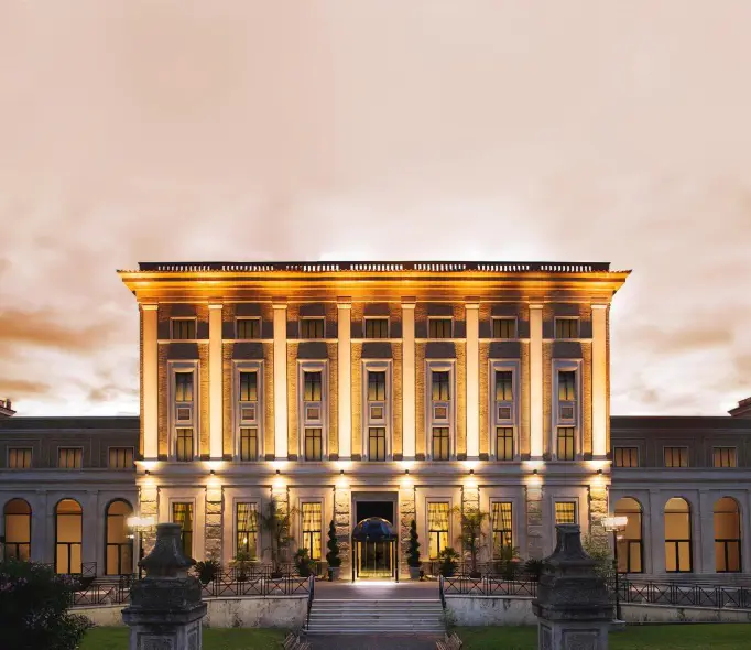 Hotelbeds Se Alía Con La Cadena Italiana Th Resorts Y Suma 40 Hoteles De 3 Y 4 Estrellas A Su Cartera