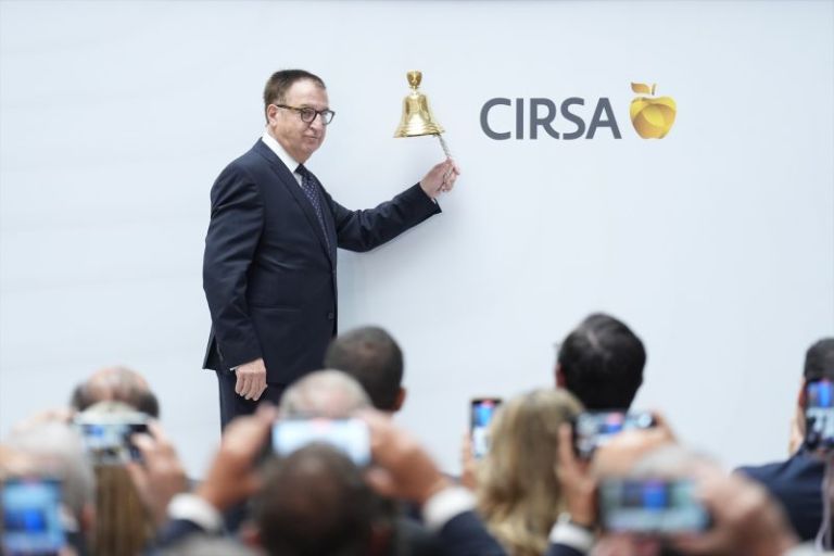 Europapress 6848129 Presidente Ejecutivo Cirsa Joaquim Agut Realiza Toque Campana Salida Bolsa