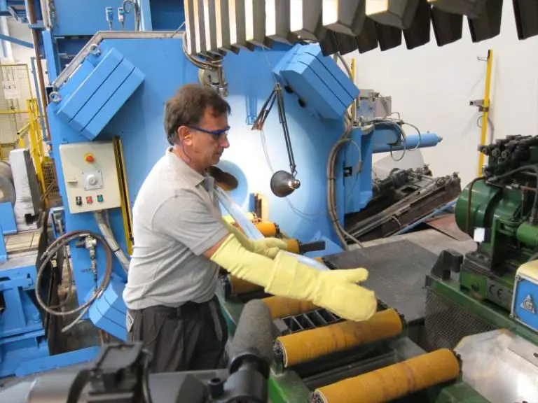 Europapress 1381072 Produccion Industrial Baja 61 Julio Cyl