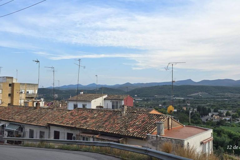 Img Cebcb9007bc1cf3cb8cce3e12ea5583f