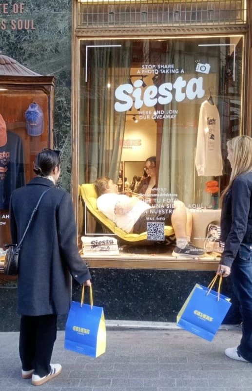 Siesta Colors Of Madrid