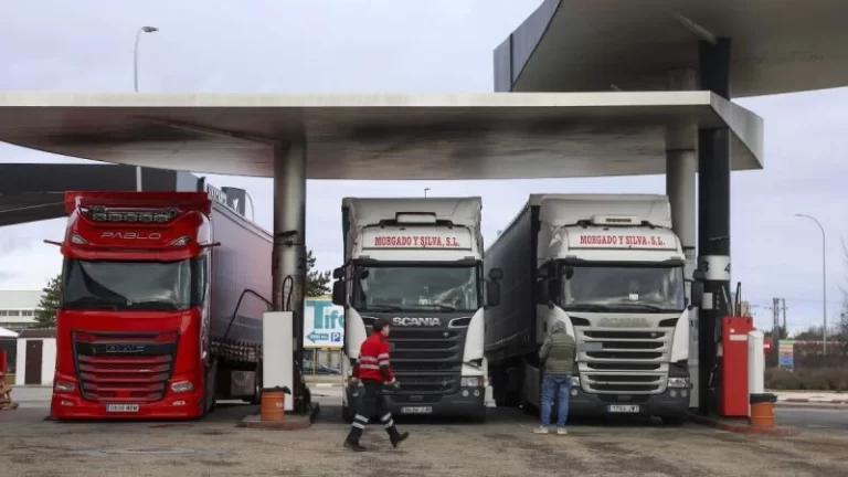 Amiones Gasolinera 244772 1200