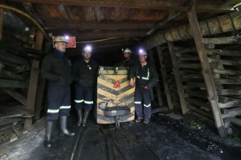 Europapress 7486023 I D Cuatro Mineros Encerrados Pozo Miura Jose Maria Perez Santiago Gonzalez