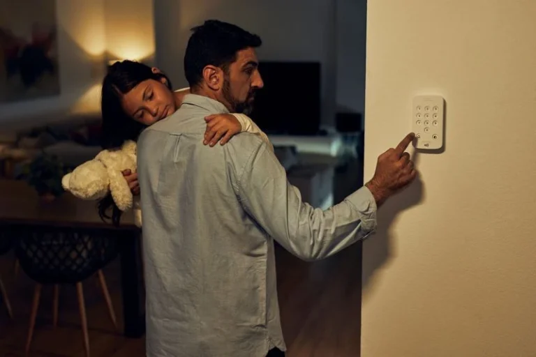 Home Alarm Father And Girl Night