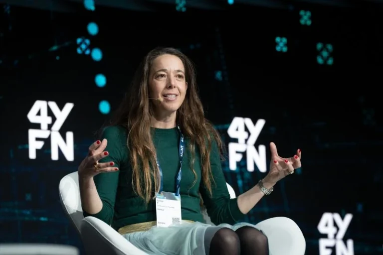 Europapress 6559206 Ceo Co Founder Holaluz Carlota Pi Sesion Mwc Decoding International