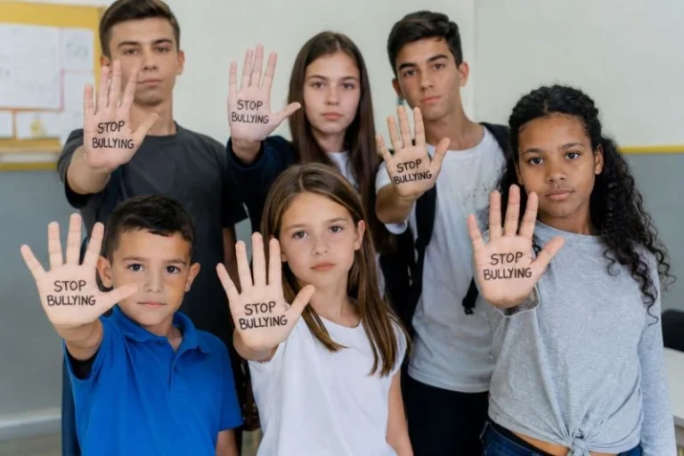 Ninos Mano Stop Bullying
