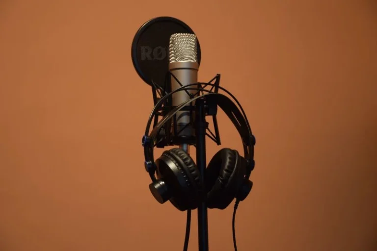 Escucha De Podcast