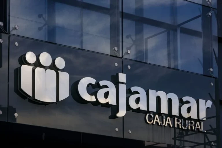 Europapress 4794117 Sede Cajamar Madrid